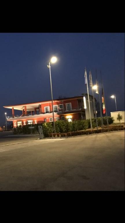 Hotel Ristorante La Terrazza Ceprano Zewnętrze zdjęcie