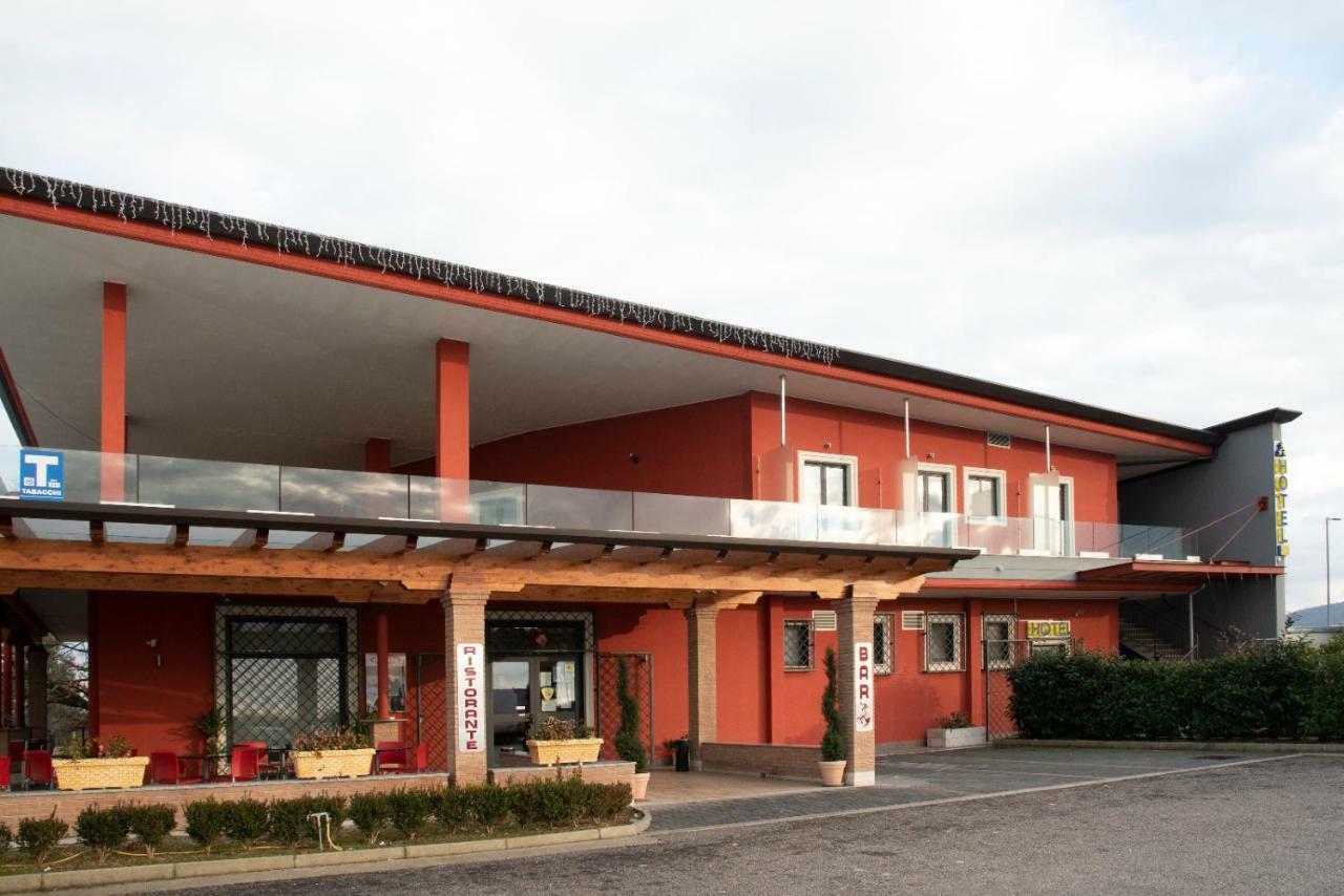 Hotel Ristorante La Terrazza Ceprano Zewnętrze zdjęcie